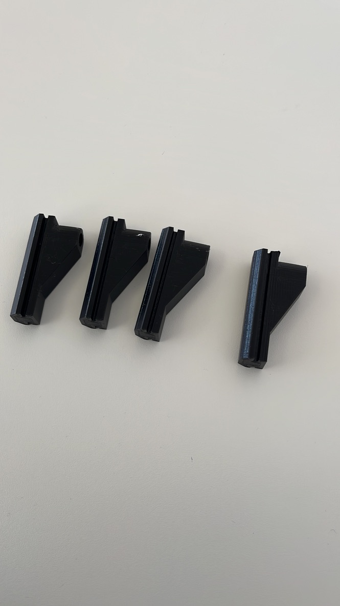 099145F0-B0E4-4385-8E2D-B3C159CD5D56_1_105_c