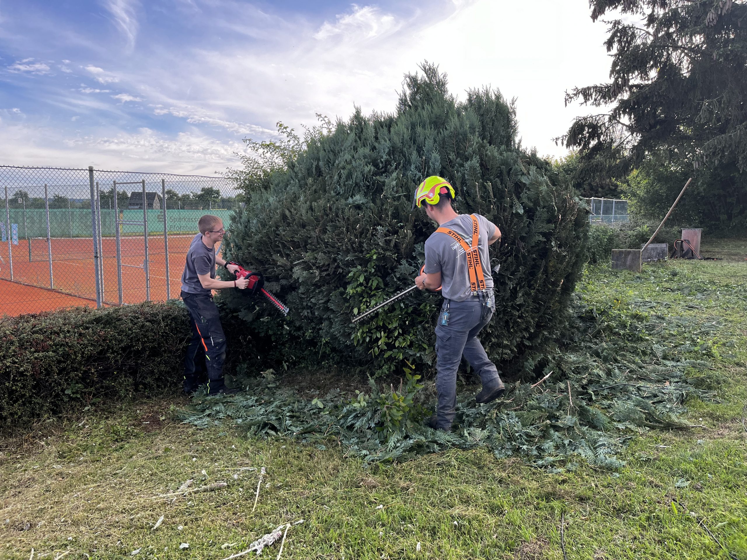 Land und Forstwirtschaftliche Dienstleistungen Deckenpfronn