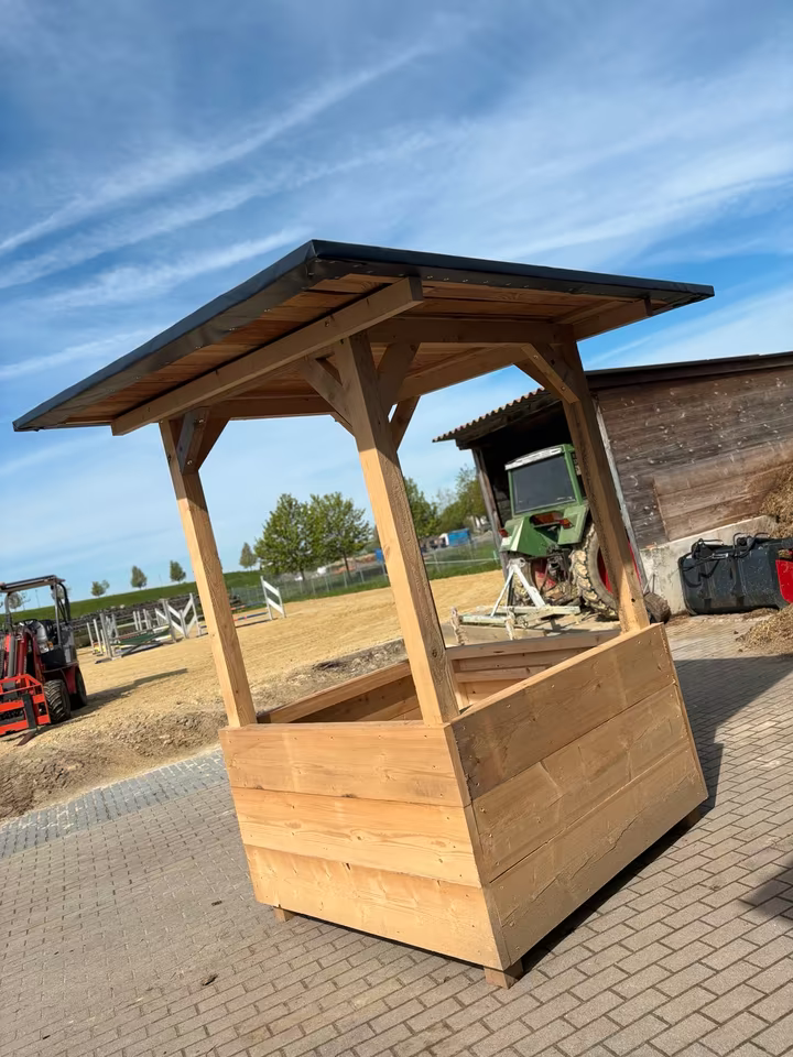 Heuraufe überdacht für Rundballen Pferde Kühe Schafe – Bild 3