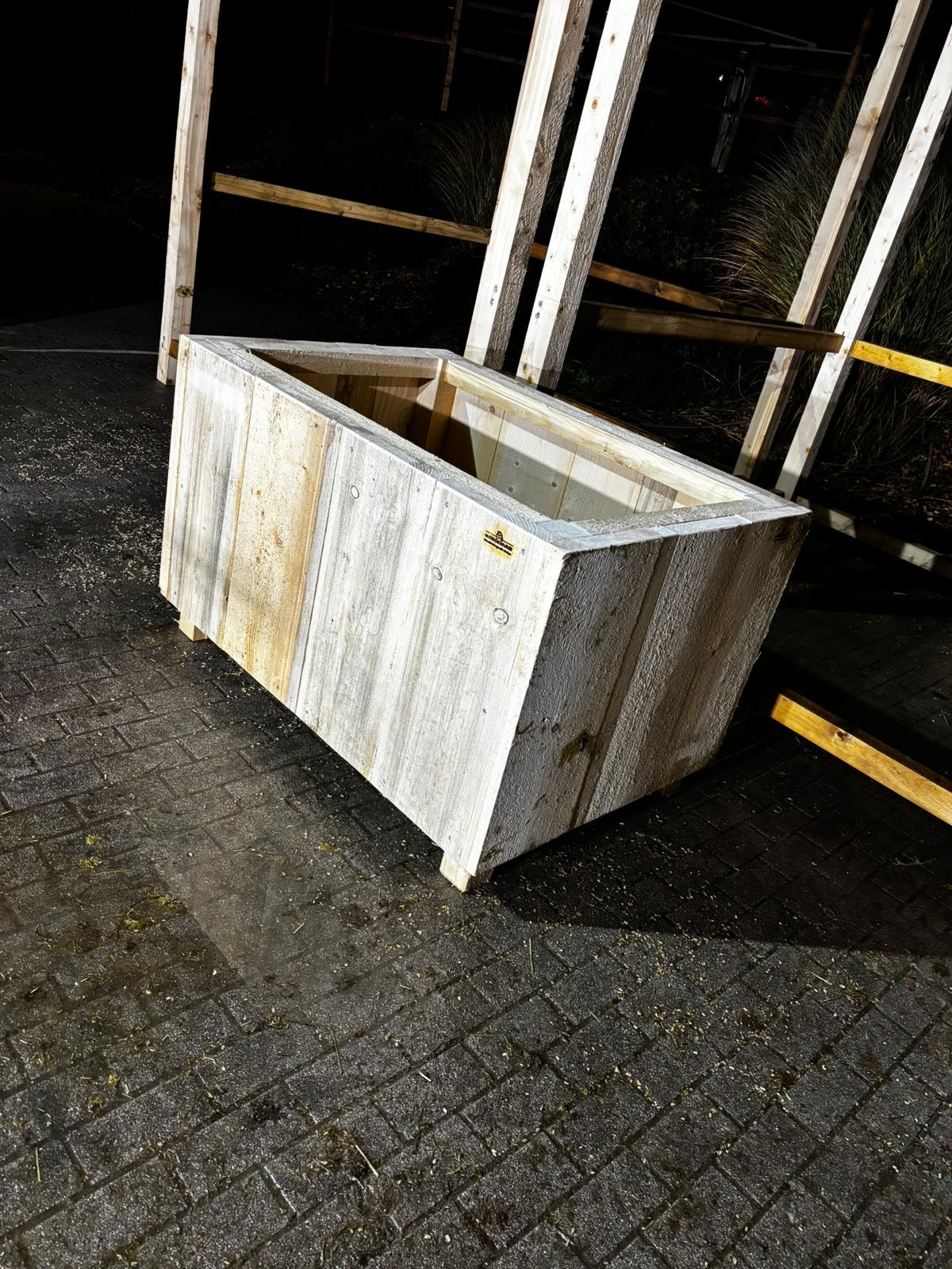 Heuraufe / Futterbox – Bild 2